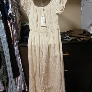 Elegant Cream Maxi Dress